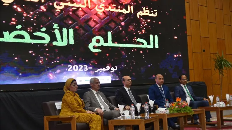 د. المنشاوي: دعم كامل لأفكار الطلاب وتبني مشروعاتهم