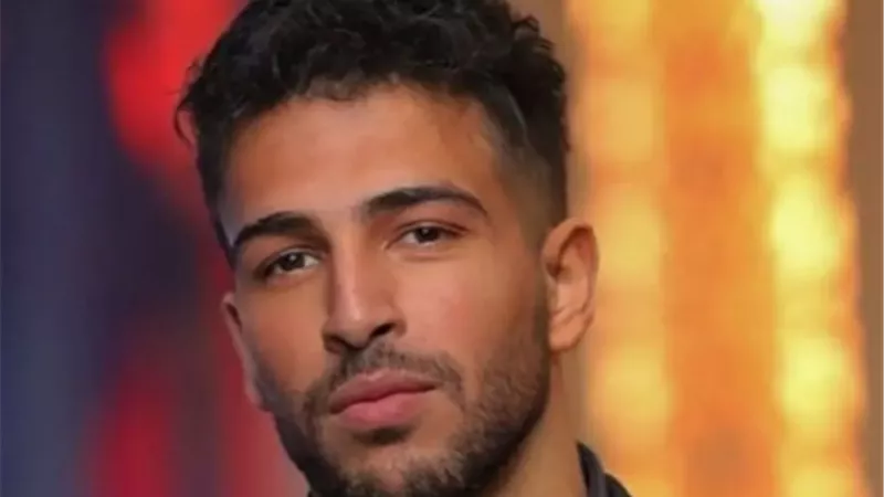 اصابة حفيد محمود ياسين بكسر فى قدمه