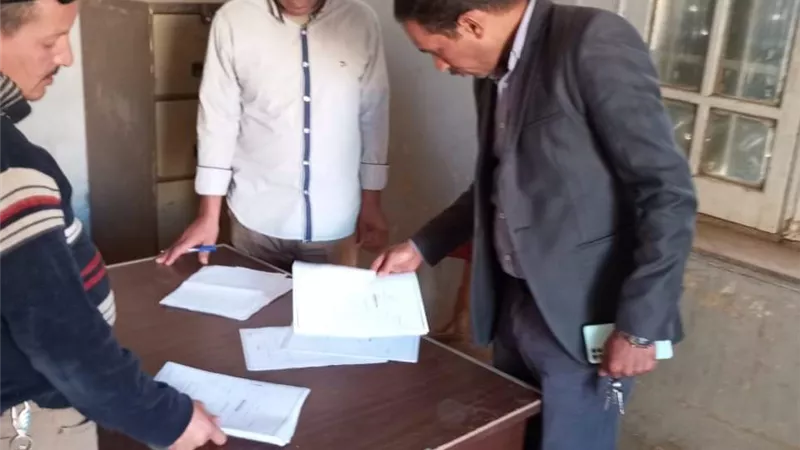 إحالة ٦ موظفين بمجلس قروي صفط الخمار بالمنيا للتحقيق