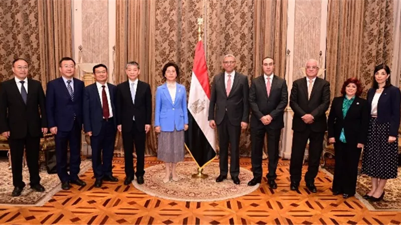 وكيل أول مجلس النواب يلتقي نائبة رئيس مقاطعة جيانجسو الصينية