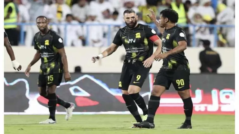 بنزيما يقود هجوم اتحاد جدة لمواجهة أجمك بدوري أبطال آسيا