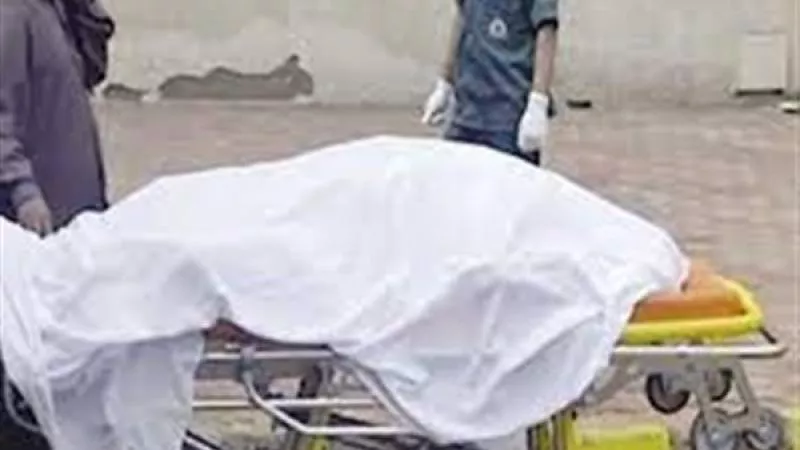 العثور على جثة شاب ملقاة في الشارع بالنزهة