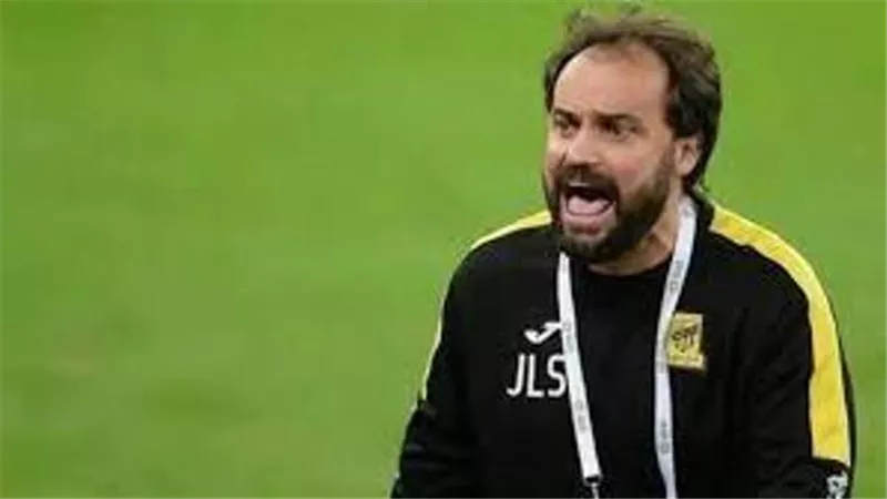 من تشيلى ودرب اتحاد جدة .. الزمالك ينهى الاتفاق مع المدير الفنى الجديد