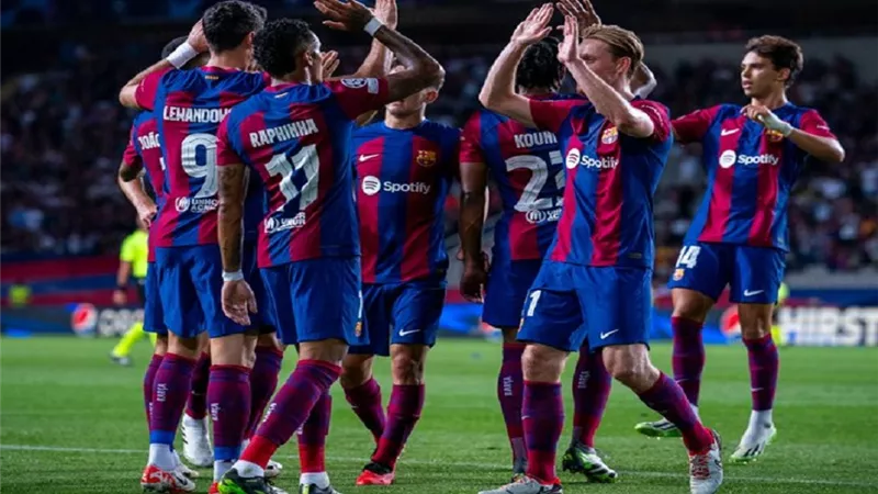 بايرن ميونيخ يرغب في التعاقد مع مدافع برشلونة