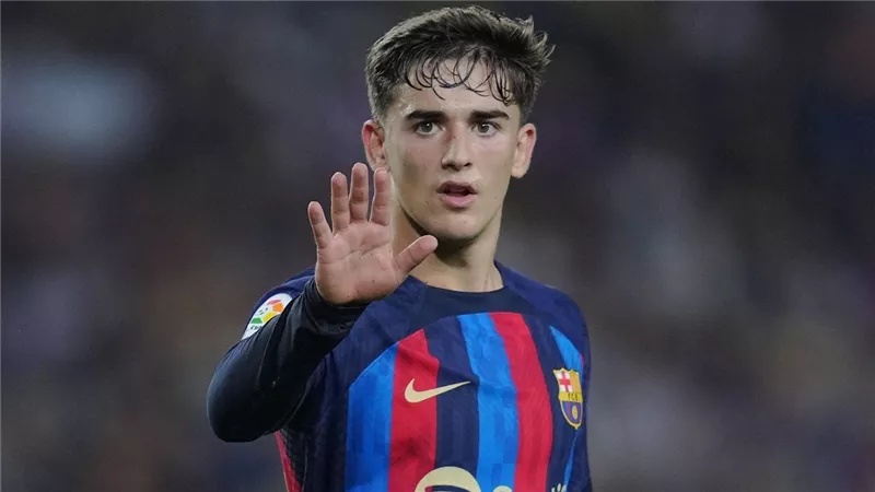 برشلونة يعلن نجاح جراحة الرباط الصليبي لجافي
