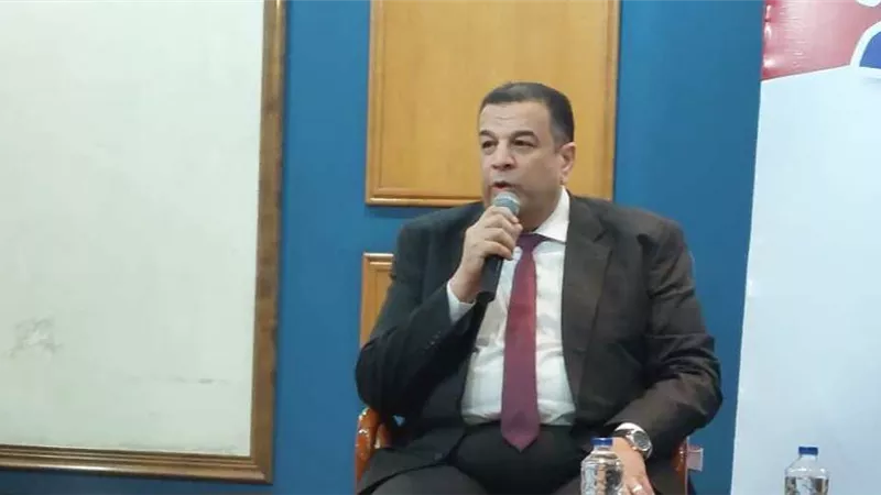 عبدالرازق توفيق يطالب بالإصطفاف الوطني خلف القيادة السياسية