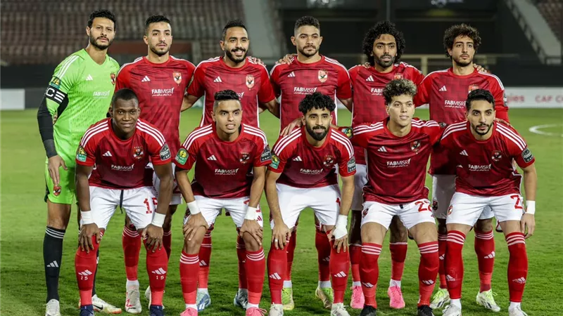التعادل السلبى يحسم الشوط الأول من مباراة الأهلى وسموحة