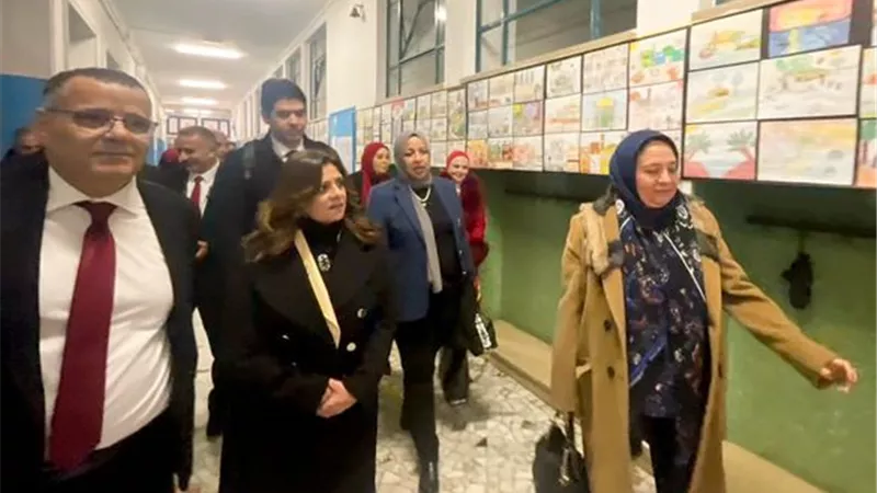 وزيرة الهجرة تتفقد مدرسة نجيب محفوظ في ميلانو الإيطالية