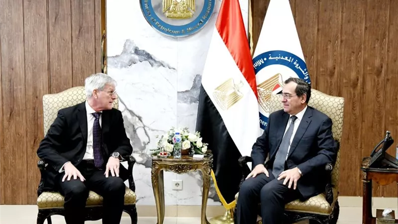 وزير البترول: مصر تمتلك سعات فائضة في مصانع الإسالة بإدكو ودمياط