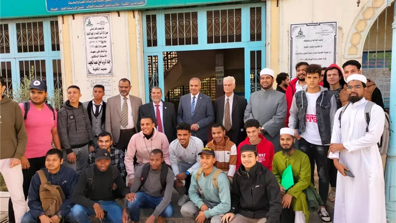 «البحوث الإسلامية» ينظم معرضًا للكتاب لطلاب جامعة الأزهر