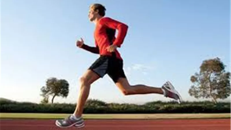 دراسة: المشي السريع يقلل خطر الإصابة بـ