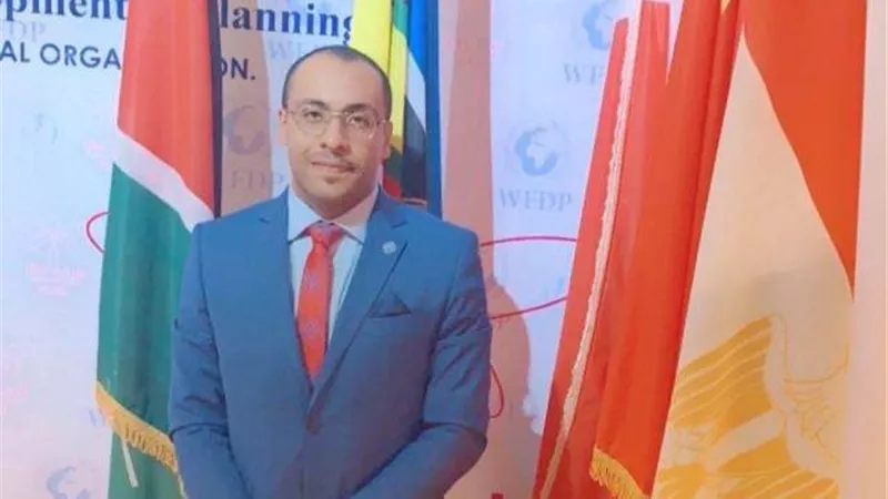 المستشار محمد فراج يثمن دور مصر فى تمديد الهدنة الإنسانية بفلسطين