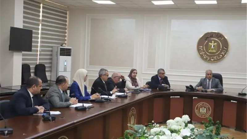وزير العمل يوجه بسرعةتطوير منظومة العمالة غير المنتظمة الكترونيًا
