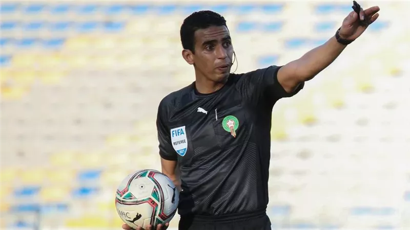 طاقم تحكيم مغربي لمواجهة فيوتشر والهلال بالكونفدرالية