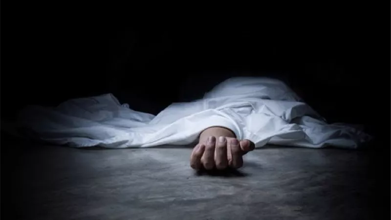 العثور على جثة شاب فى حالة تحلل بمنزله في الشرقية