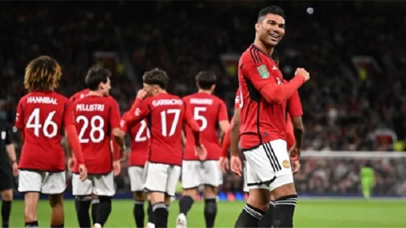 تشكيل مانشستر يونايتد الرسمي لمواجهة جالاتا سراي بدوري الأبطال