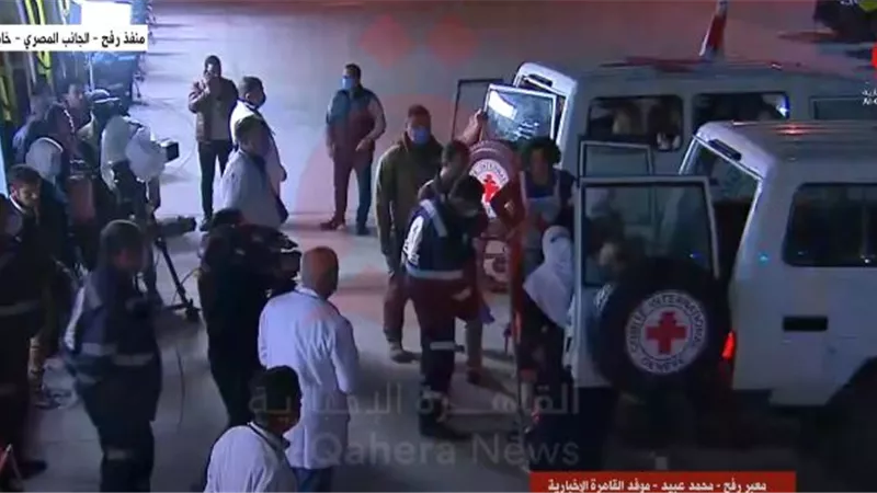 القاهرة الإخبارية: استعدادات لتسليم الدفعة السادسة من المحتجزين الإسرائيليين