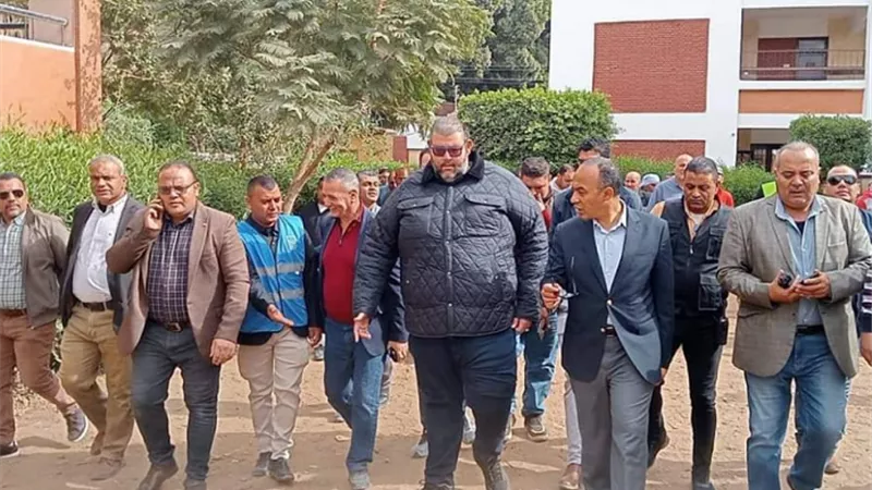 نائب محافظ المنيا يتفقد مركز بني مزار