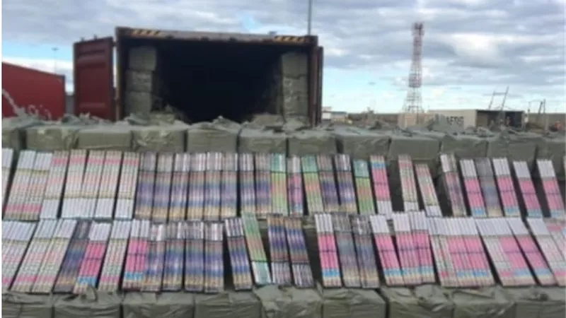 إحباط محاولة جلب ألعاب نارية محظورة بميناء شرق بورسعيد