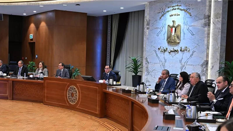 رئيس الوزراء يترأس الاجتماع الأول لوحدة تجمع 