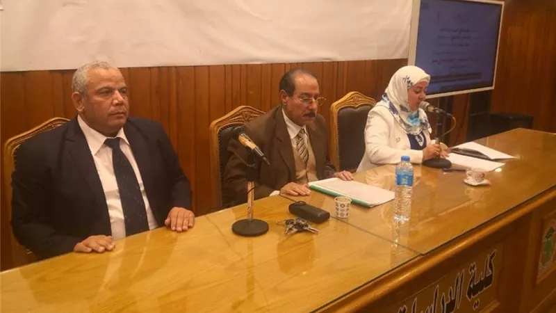 ندوة للمشاركة السياسية بكلية الدراسات الأفريقية جامعة القاهرة