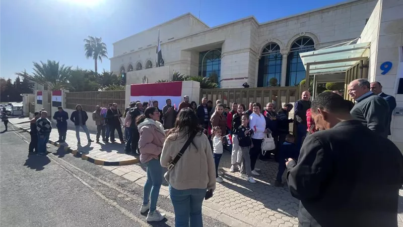حملة المرشح الرئاسى حازم عمر: عملية التصويت في الخارج منتظمة ولم تصل إلينا أي شكاوى