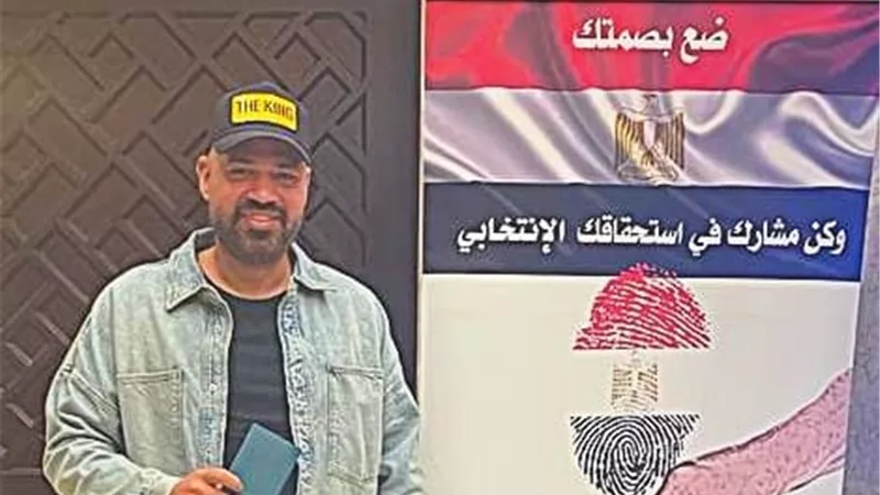 خالد تاج الدين يدلي بصوته في انتخابات الرئاسة بالسعودية