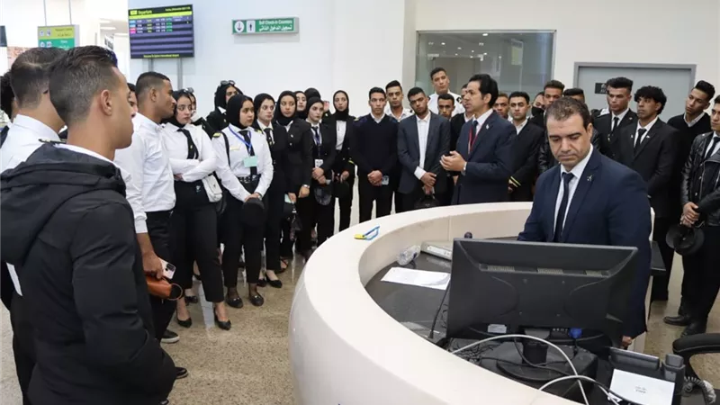 مطار سفنكس يدرب طلاب المعهد الأمني و مركز العلوم الإدارية والأمنية