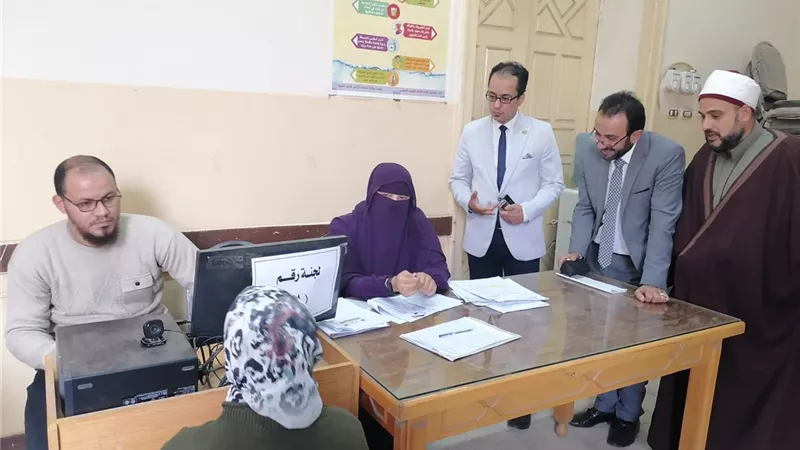 وفد قطاع المعاهد يتابع انتظام مسابقة الإمام الأكبربالشرقية