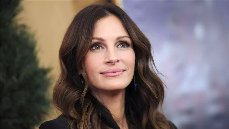 جوليا روبرتس تكشف القصة الحقيقية لفيلم Pretty Woman