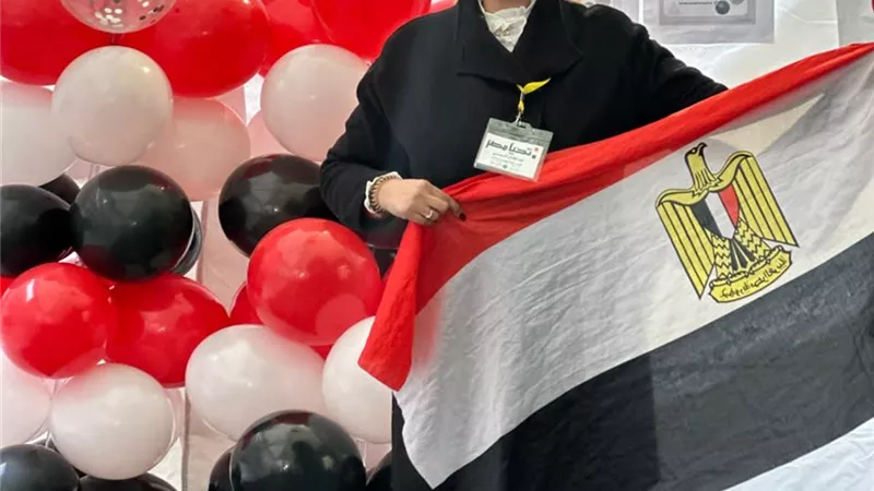 المصريون تحدوا بردوة الطقس.. في أوروبا