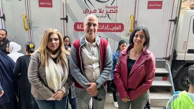لجنة الصحة بالقومي للمرأة بالجيزة تطلق قافلة طبية مجانية للوراق