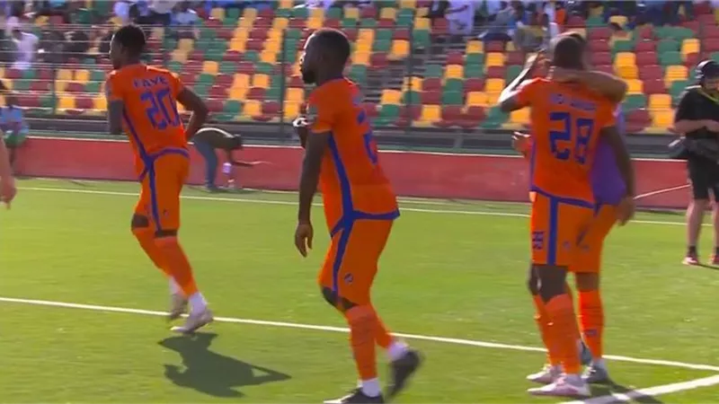 نواذيبو الموريتانى يتقدم علي بيراميدز بهدف في الشوط الأول