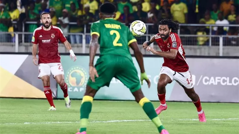 شاهد.. جماهير الأهلي تدعم غزة خلال مباراة يانج أفريكانز