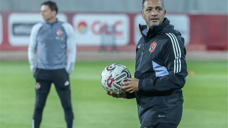قمصان: الأهلي هدفه الفوز دائمًا.. ونعمل على علاج إهدار الفرص