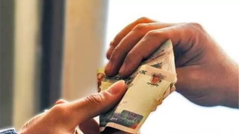 25 أمرا عجيبا في صدقة الاموات والاحياء