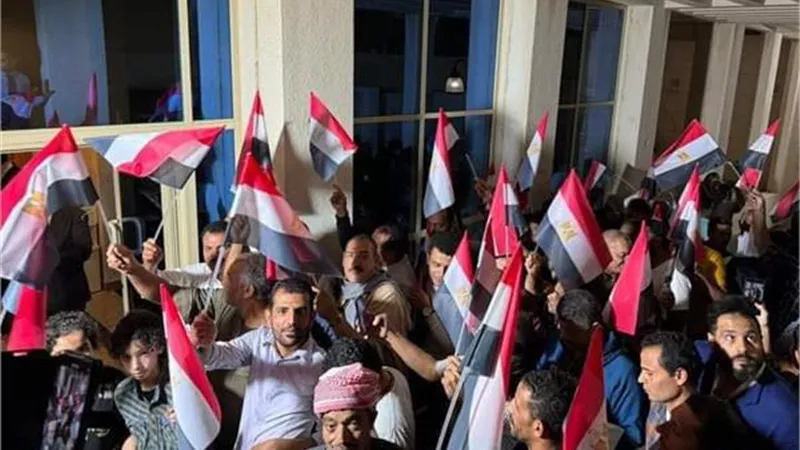 زحام شديد داخل السفارة المصرية في قطر للمشاركة في الانتخابات الرئاسية