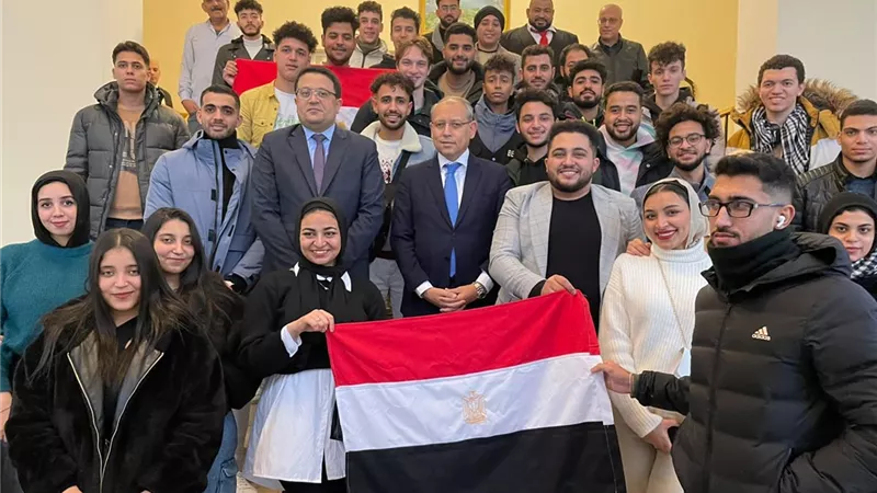 المصريون بموسكو يصطفون للإدلاء بأصواتهم فى ثالث أيام الانتخابات الرئاسية