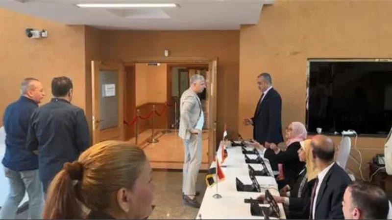وائل جمعة يدلي بصوته في الاننتخابات الرئاسية