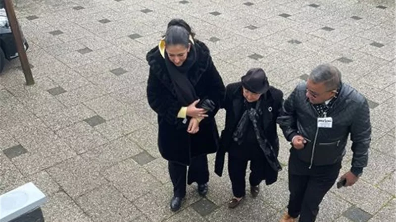 أبناء الجالية بهولندا يواصلون التوافد على لجان الانتخابات الرئاسية