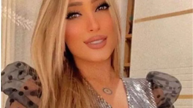 «خلود محمد» بلوجر مصري تكسر الحواجز في عالم الموضة