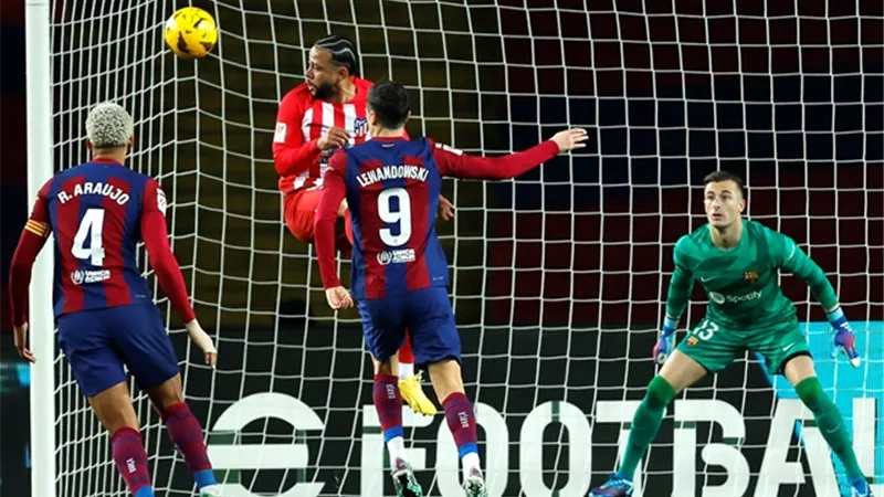 برشلونة يكرس عقدة أتلتيكو مدريد بهدف فيليكس في الدوري الإسباني