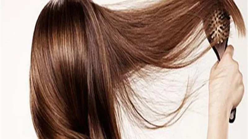 ماسك العسل بزيت الزيتون لترطيب الشعر الخاف