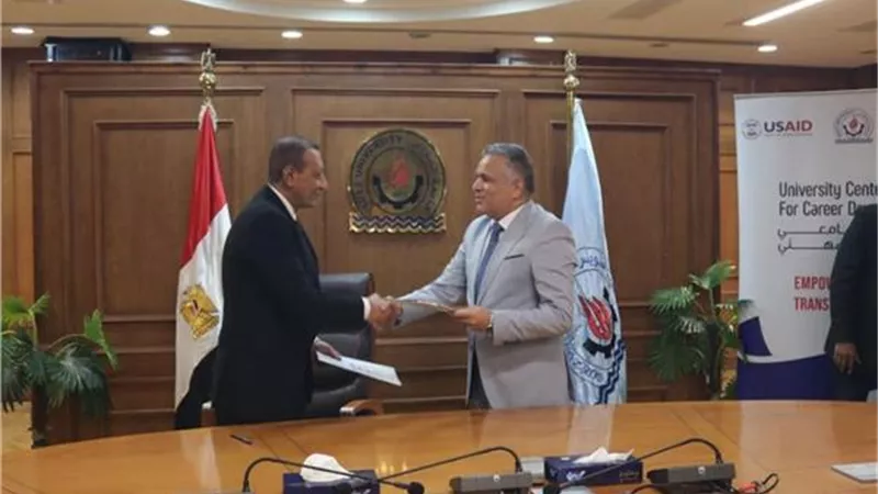 موانئ البحر الأحمر: توقيع بروتوكول تعاون مع جامعة السويس