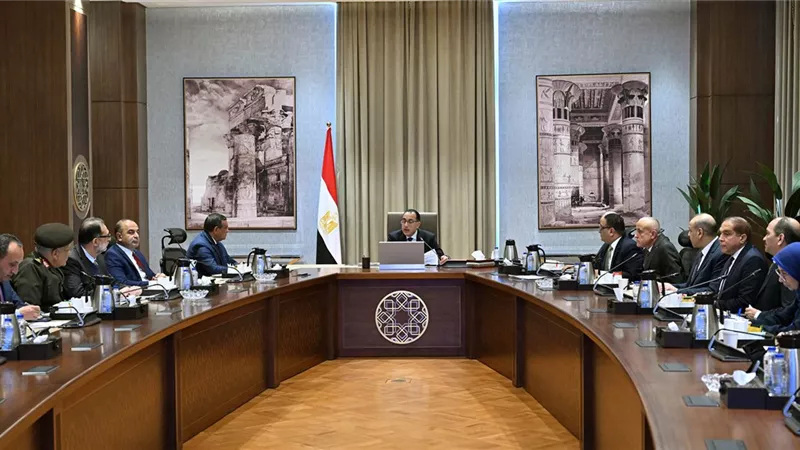 رئيس الوزراء يتابع مستجدات الموقف الحالي لمنظومة التغذية المدرسية