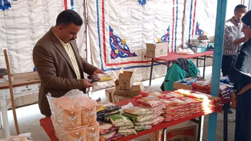 توزيع شنط سلع غذائية مدعمة بقرى مراكز المنيا