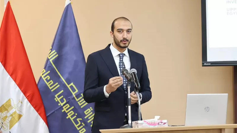 فرص عمل متميزة فى أحد البنوك.. خريجى برامج الاتصالات يستعرضون تجاربهم