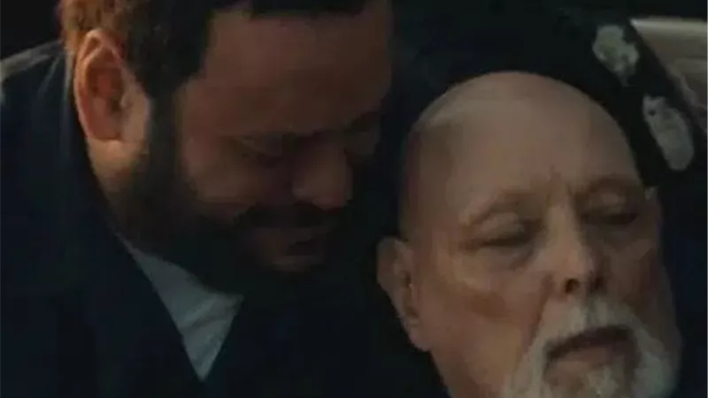 شاهد: لحظة بكاء 