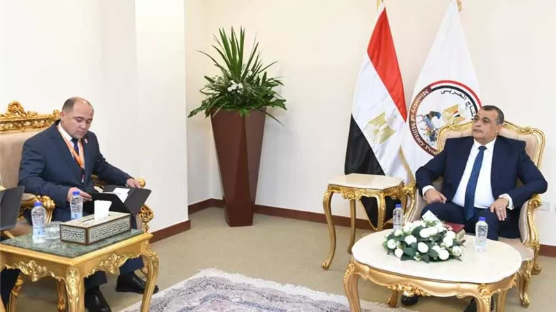 وزير الإنتاج الحربي يبحث مع نائب وزير الدفاع الصربى سبل تعزيز العلاقات الثنائية