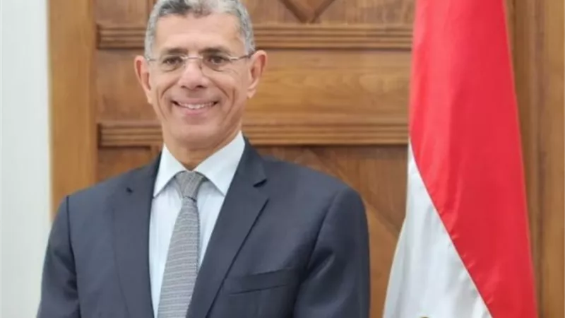 تعرف على أخر تطورات القمر الصناعى 
